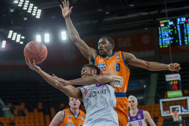 为低迷的拳 为低迷的拳